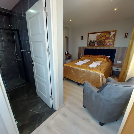Hotel Peker *